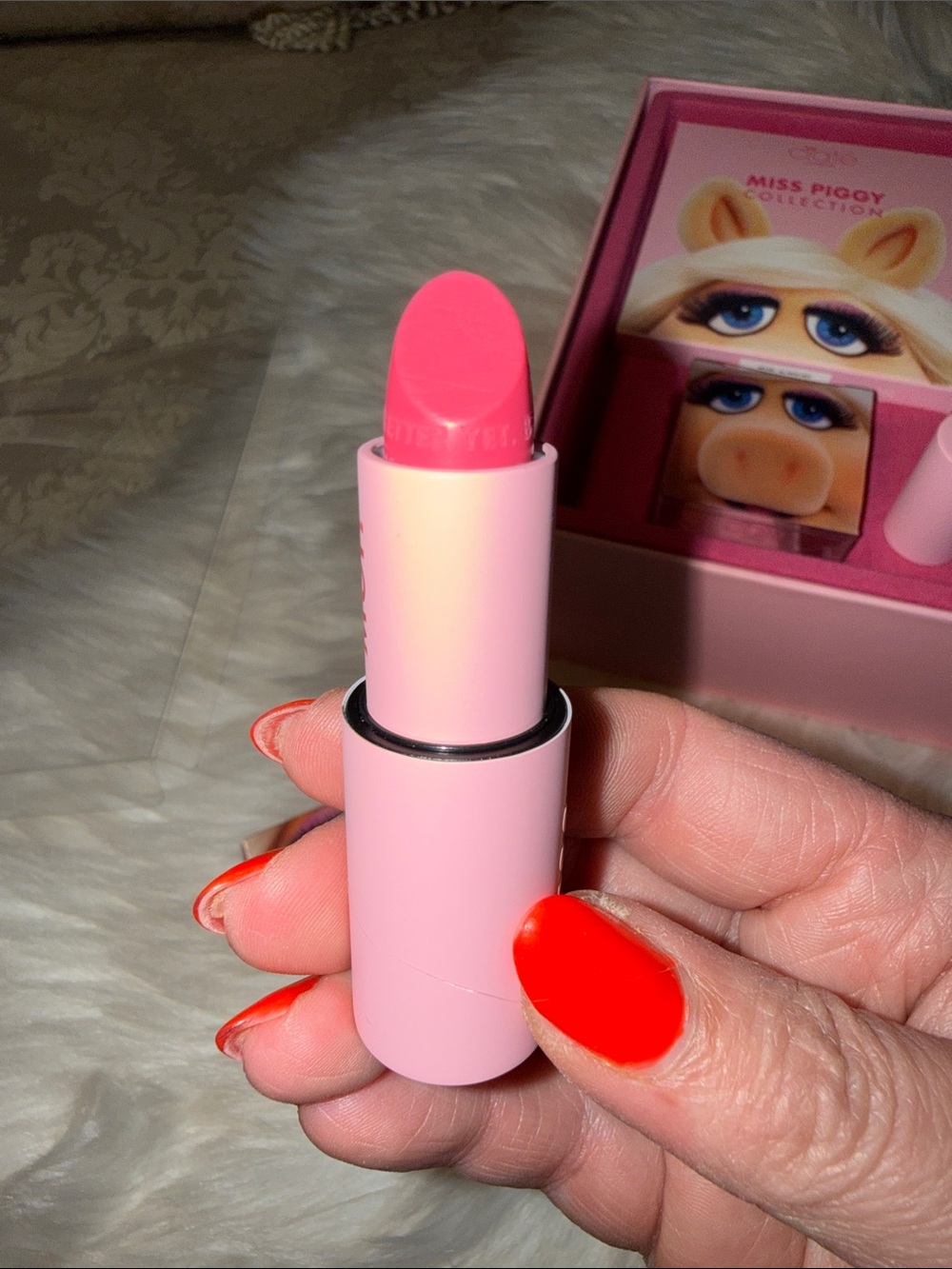 Ciaté NEW Miss Piggy Makeup Set Pink - Picture 6 of 17